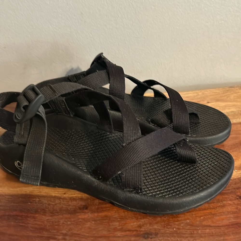 Women’s Chaco Sandals Size 8